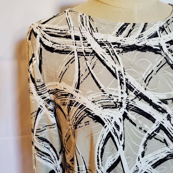 JM Collection Slinky Patterned Top, L - Picture 2 of 5